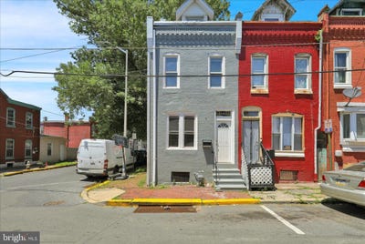/international/us/121-w-elm-street-reading-pa-110108497086/