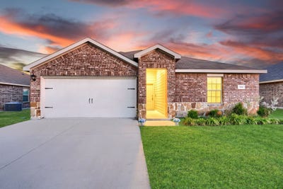 /international/us/706-heirloom-lane-royse-city-tx-110120464290/