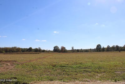 /international/us/32-pin-oak-road-michigan-city-ms-110103361567/