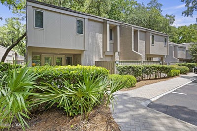 /international/us/22-lighthouse-road-hilton-head-island-sc-110100254317/