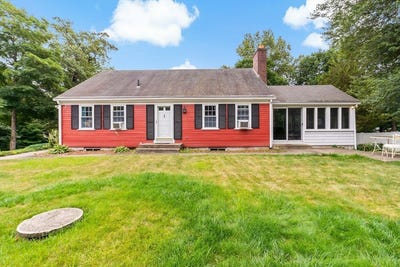 /international/us/1066-mount-hope-street-north-attleboro-ma-110100941026/