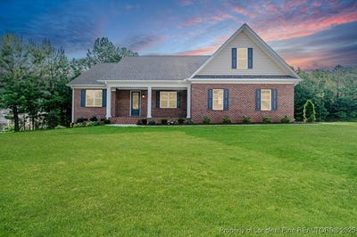 /international/us/1701-portico-circle-sanford-nc-110100848621/