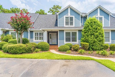 /international/us/185-north-knoll-road-southern-pines-nc-110109660083/
