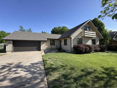 /international/us/1008-w-13th-st-larned-ks-110107432861/