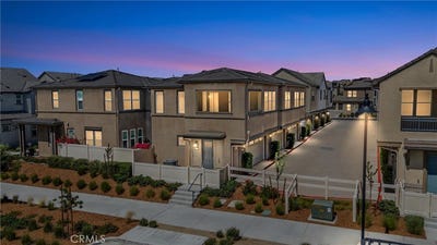 /international/us/32829-brunello-way-temecula-ca-110119960295/