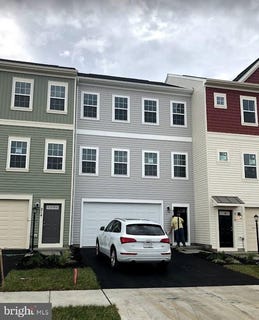 /international/us/212-parkland-dr-stephenson-va-110108978473/