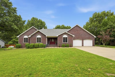 /international/us/905-macy-drive-neosho-mo-110108151266/