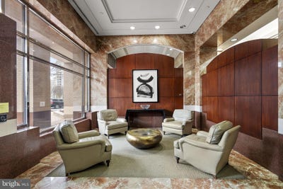 /international/us/4801-fairmont-avenue-bethesda-md-110108505335/