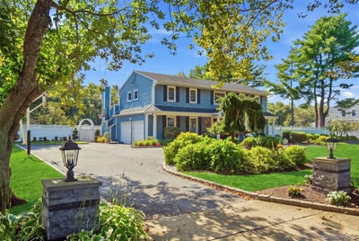 /international/us/24-quintree-lane-melville-ny-110110220899/