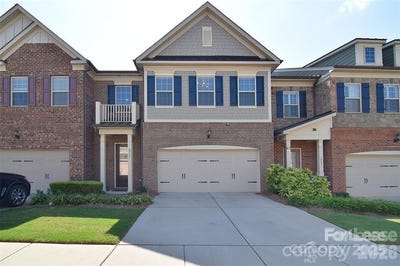 /international/us/6935-henry-quincy-way-charlotte-nc-110108257126/