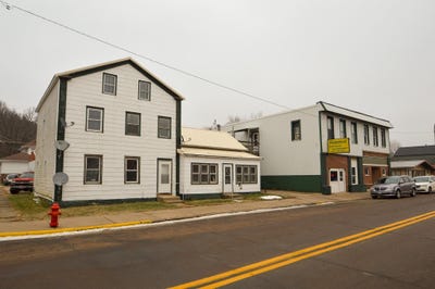 /international/us/113-w-amelia-street-cassville-wi-110104820987/