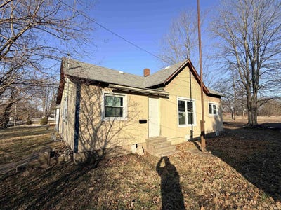 /international/us/353-n-park-street-jasonville-in-110105224916/