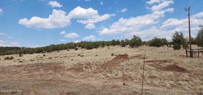 /international/us/2544-n-double-a-rnch-road-ash-fork-az-110110337973/