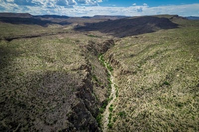 /international/us/351-black-mesa-east-terlingua-tx-110101214648/