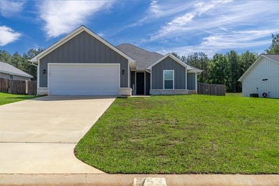 /international/us/253-rock-creek-nacogdoches-tx-110107841603/