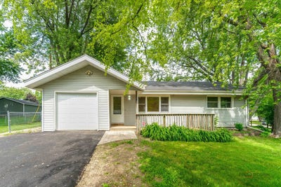 /international/us/200-s-beck-road-lindenhurst-il-110108541675/