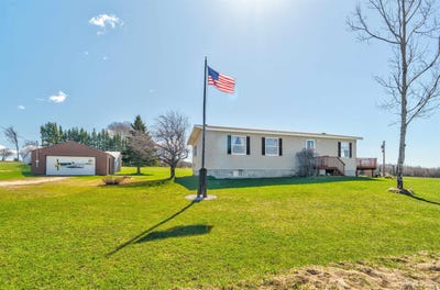 /international/us/23365-co-rd-468-mcmillan-mi-110107782114/