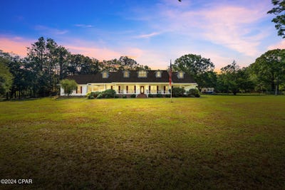 /international/us/5563-douglas-ferry-road-caryville-fl-110095367894/