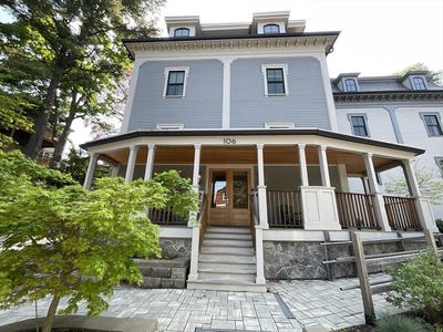 /international/us/106-forest-hills-st-boston-ma-110108145985/