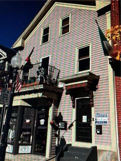 /international/us/413-atwells-avenue-providence-ri-110106100772/