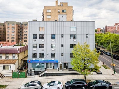 /international/us/31-47-137th-street-flushing-ny-110107870394/