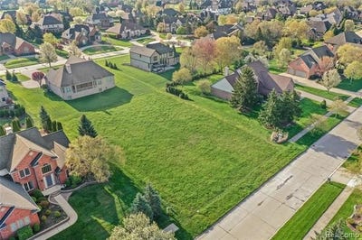 /international/us/23249-chicory-road-grosse-ile-twp-mi-110107607870/