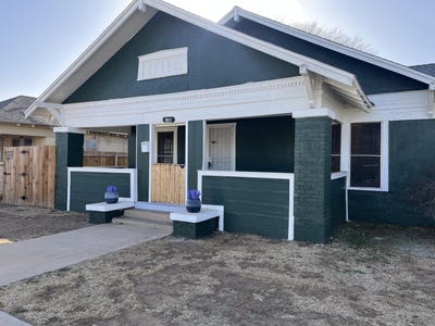 /international/us/605-s-10th-street-slaton-tx-110105926541/