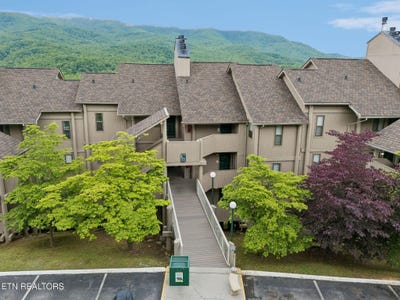 /international/us/3710-weber-rd-gatlinburg-tn-110108091372/