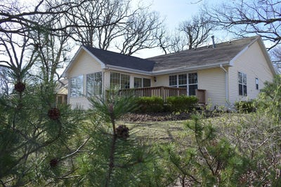 /international/us/106-chickasaw-lane-loda-il-110106696047/