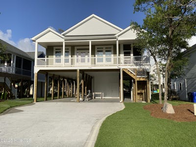 /international/us/104-ne-52nd-street-oak-island-nc-110100657162/?lang=zh-tw