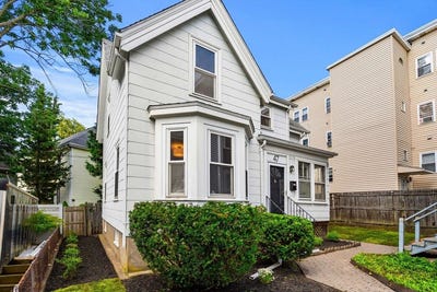 /international/us/47-elliott-st-beverly-ma-110109040937/