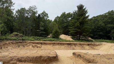/international/us/1636-mary-lou-manor-interlochen-mi-110109193566/