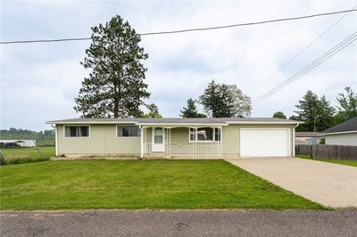 /international/us/132-elder-street-hixton-wi-110100147608/