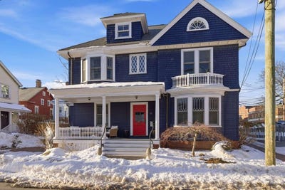 /international/us/115-court-street-portsmouth-nh-110107603080/