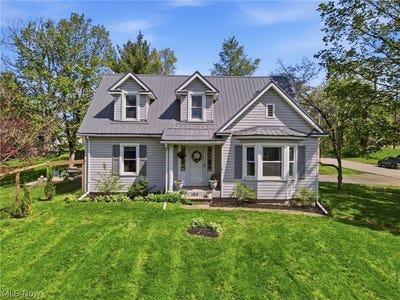 /international/us/104-w-main-street-west-farmington-oh-110107956632/
