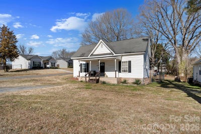 /international/us/1242-w-airline-avenue-gastonia-nc-110120464619/