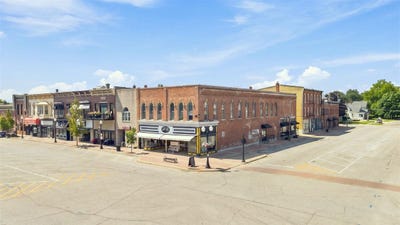 /international/us/101-s-marion-ave-washington-ia-110119759693/