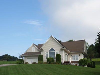 /international/us/19-lone-oak-court-laurel-fork-va-110101349938/?lang=zh-cn