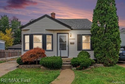 /international/us/24890-valley-avenue-eastpointe-mi-110120083709/