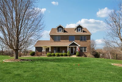 /international/us/3021-n-cattail-creek-cumming-ia-110106123005/
