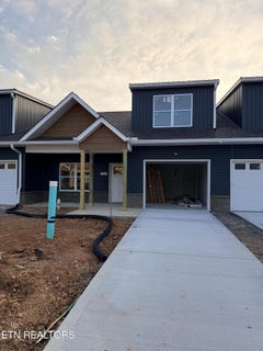 /international/us/7328-whispering-creek-lane-powell-tn-110106217911/