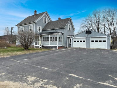 /international/us/40-pine-street-dixfield-me-110104924383/