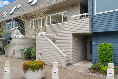 /international/us/194-n-hayden-bay-dr-portland-or-110106946962/