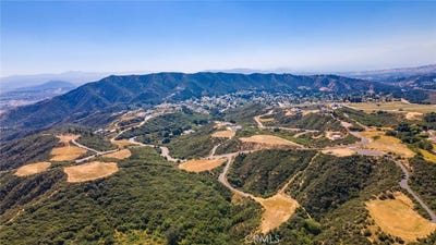 /international/us/39525-eastview-court-yucaipa-ca-110107808422/