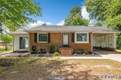 /international/us/3710-blue-heron-lane-west-point-va-110107751002/