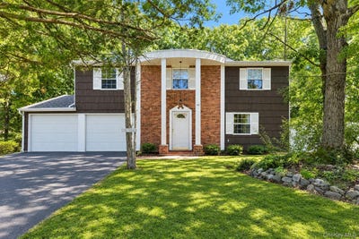 /international/us/25-beach-avenue-port-jefferson-ny-110110405911/