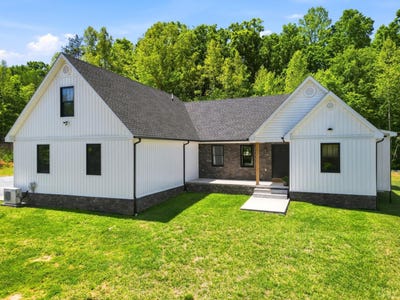 /international/us/198-old-lynbrook-road-rustburg-va-110108628855/