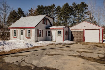 /international/us/260-weld-street-dixfield-me-110107382320/