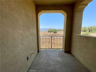 /international/us/1800-e-lakeshore-drive-lake-elsinore-ca-110101093579/