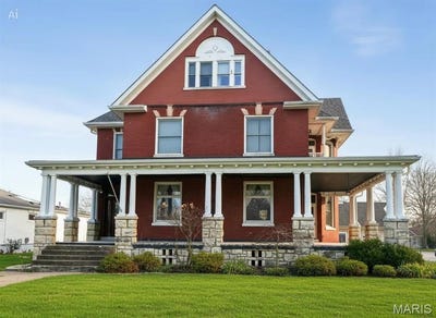 /international/us/116-w-henry-street-staunton-il-110106844800/